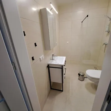 2 Kambariu Butas Ramioje Vietoje Apartment